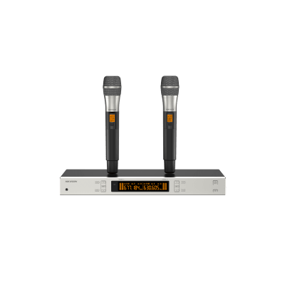 Sistema de Micrófono Inalámbrico UHF / 2 Canales / Micrófono de Mano / Frecuencia 821-942 MHz / Distancia 100 m / Salida Balanceada y No Balanceada / Sincronización Infrarroja / Recepción True Diversity