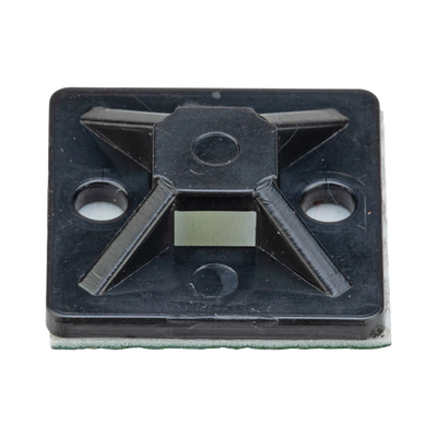 [SMP12A-C0] Montaje-Sujetador Adhesivo STRONGHOLD de 4 Vías de 3/4" x 3/4" x 1/4", Color Negro,  Nylon 6.6 Retardante de Llamas V-2, Paquete de 100pz