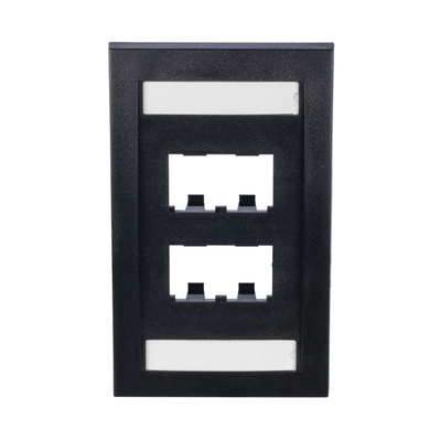 [CFPE4BLY] Placa de Pared Vertical Ejecutiva, Salida de 4 Puertos Mini-Com, Con Espacios Para Etiquetas, Color Negro
