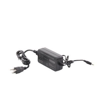 [P12DC5A] Fuente de poder con Cables de Extensión para Mayor Alcance 12 Vcc / 5 Amperes / Profesional / 0.5 metros a la toma de alimentación / 0.5 metros a la conexión del dispositivo